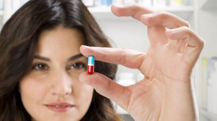 La cystite peut être guérie en prenant des médicaments.